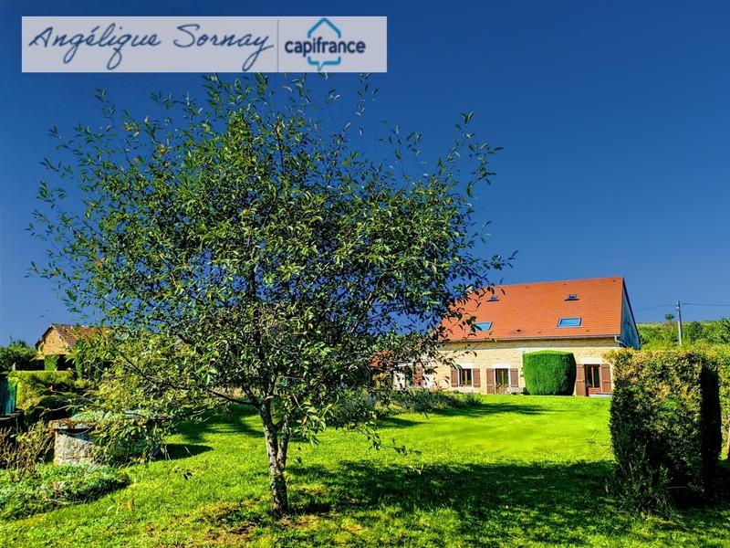 Maison de village - 242 m² - 6 pièces