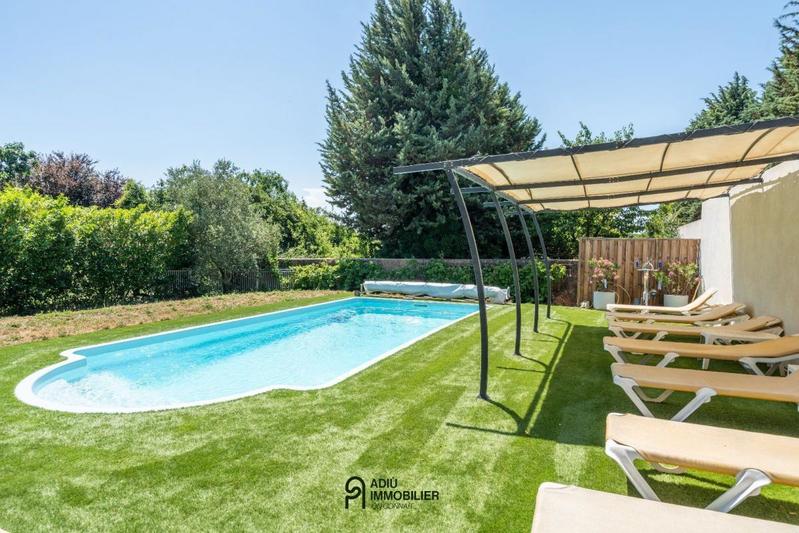 Maison de maîtres - 303 m² - 9 pièces