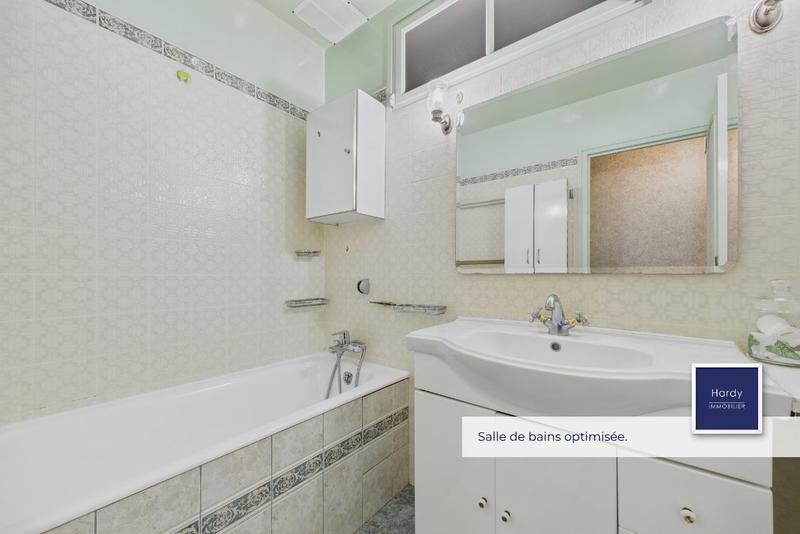 Maison - 96 m² - 4 pièces