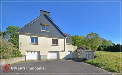 Maison ancienne - 229 m² - 10 pièces