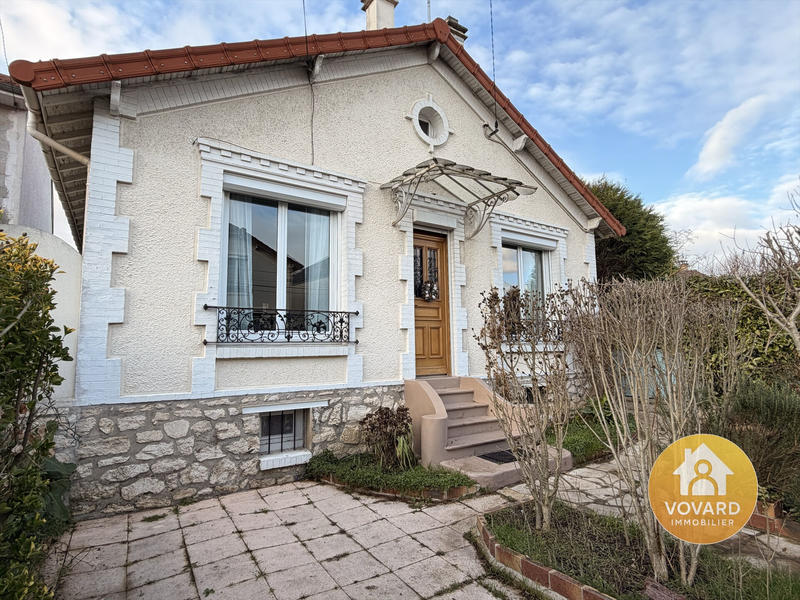 Maison - 93 m² - 4 pièces