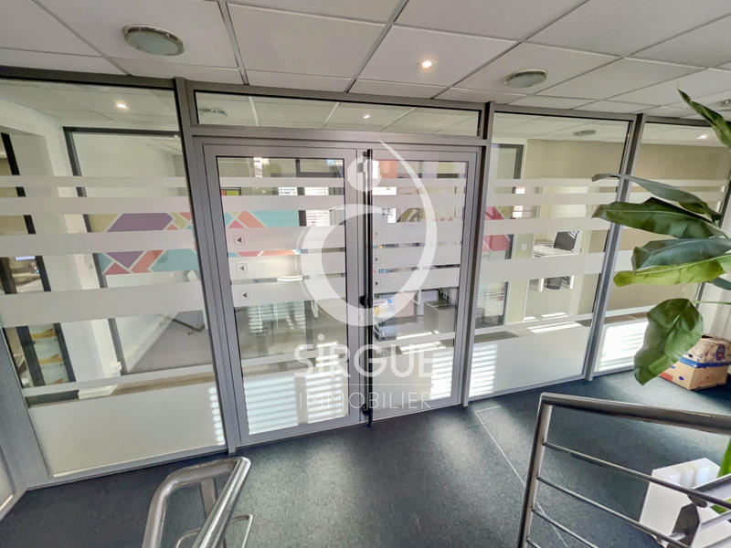 Bureau - 148 m²