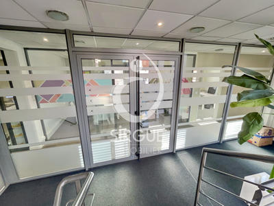 Bureau - 148 m²