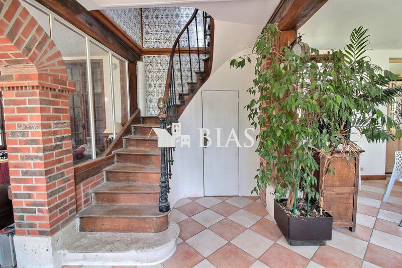 Maison - 142 m² - 7 pièces