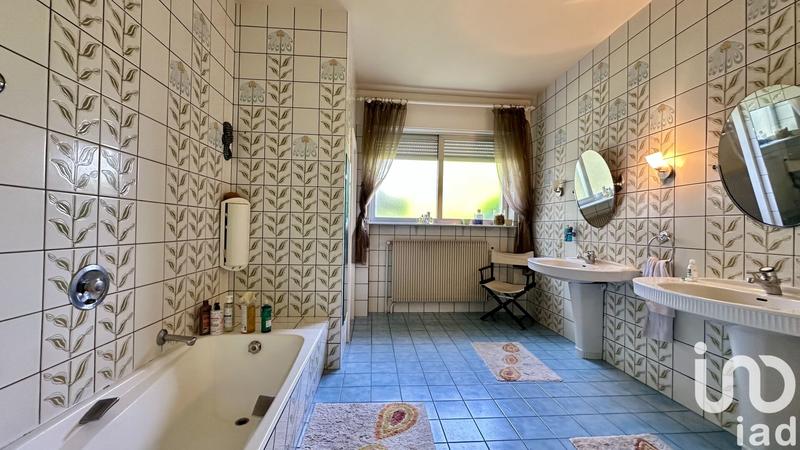 Maison de maîtres - 275 m² - 8 pièces