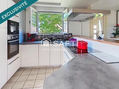 Maison - 149 m² - 6 pièces