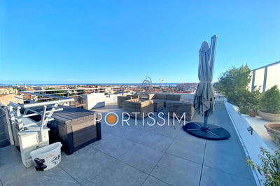 Appartement - 100 m² - 4 pièces