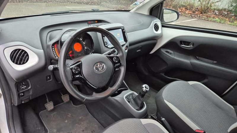 Toyota Aygo II 1.0 Vvt-I 72 X-Play X-App - Première main