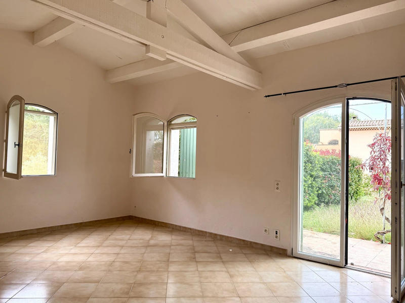 Maison - 230 m² - 8 pièces