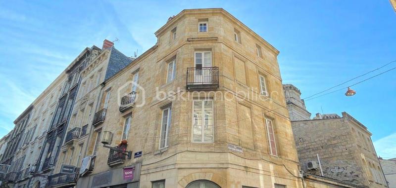 Immeuble - 476 m² - 15 pièces