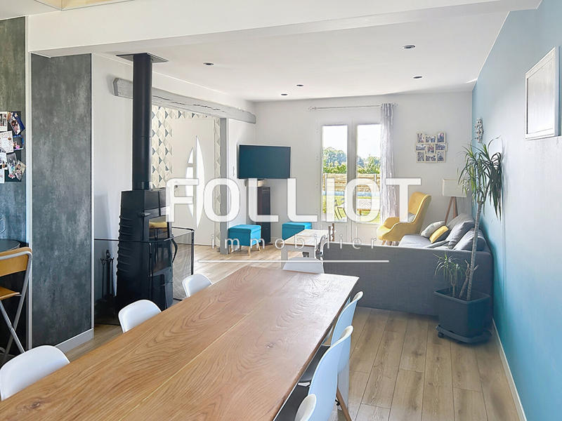 Maison - 141 m² - 7 pièces