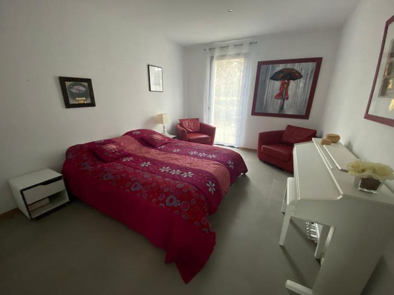 Maison - 207 m² - 5 pièces