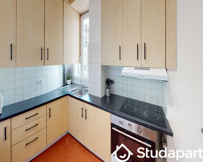 Chambre - 80 m² - 1 pièce