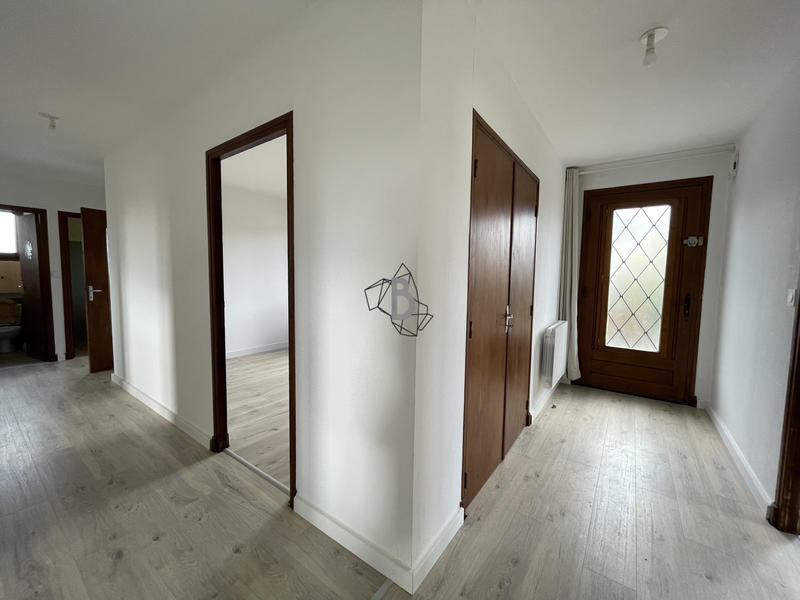 Appartement - 90 m² - 4 pièces