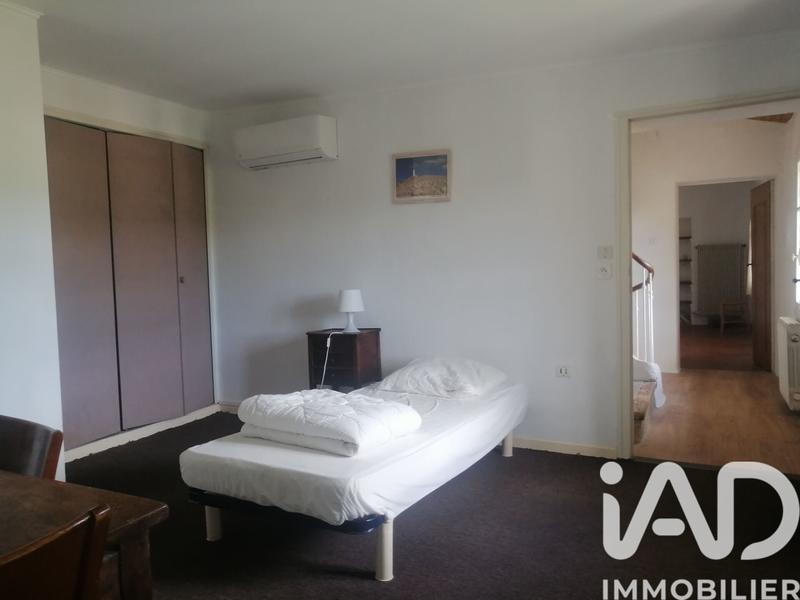 Maison - 216 m² - 9 pièces