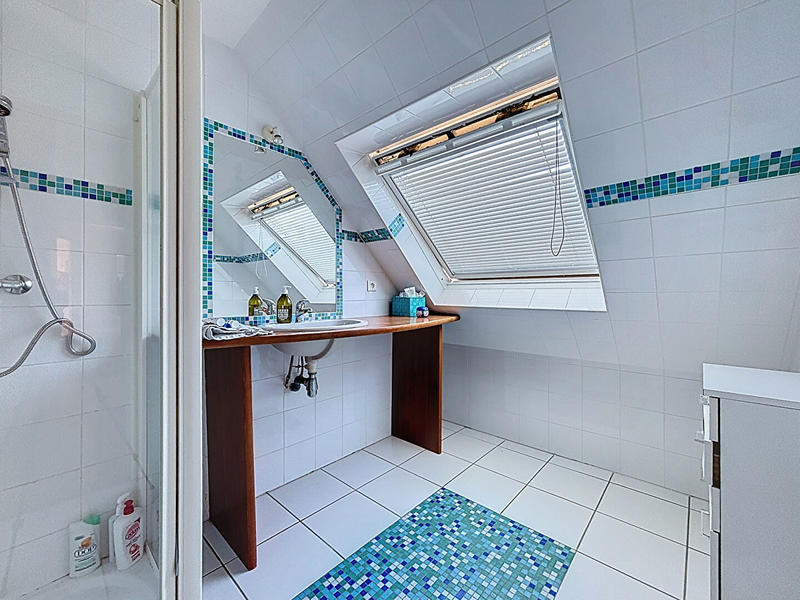 Maison - 175 m² - 8 pièces