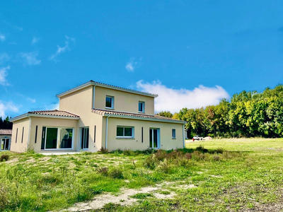 Villa - 150 m² - 5 pièces