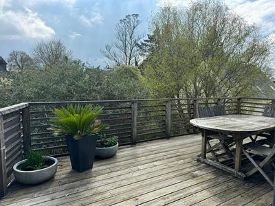 Local d'activité / Entrepôt - 245 m² - 9 pièces