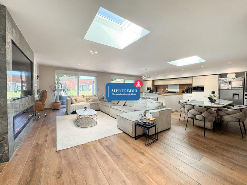 Maison - 158 m² - 6 pièces