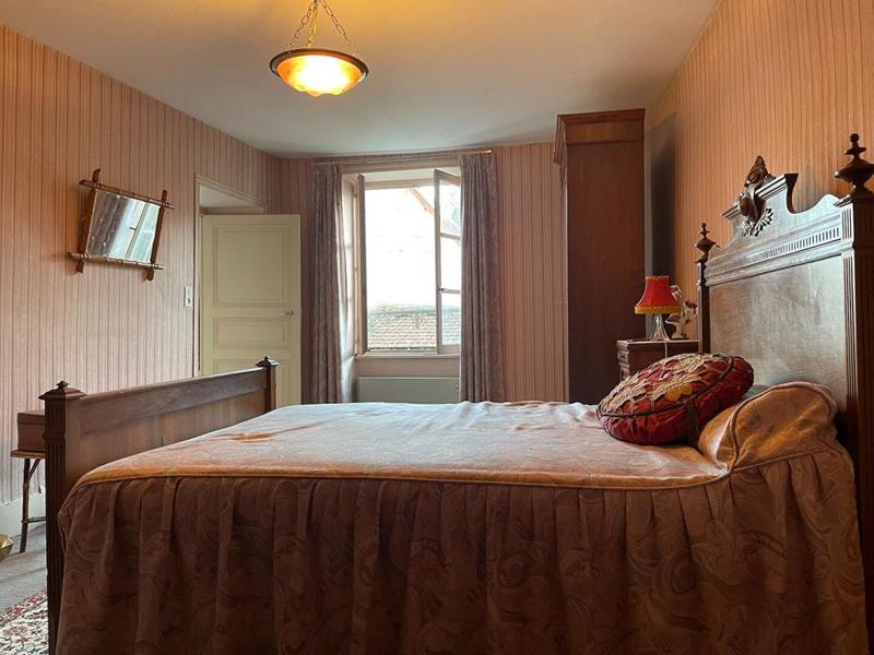 Maison - 350 m² - 10 pièces