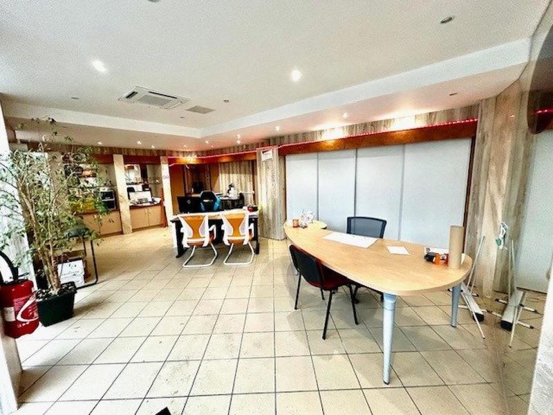 Local commercial - 90 m² - 2 pièces