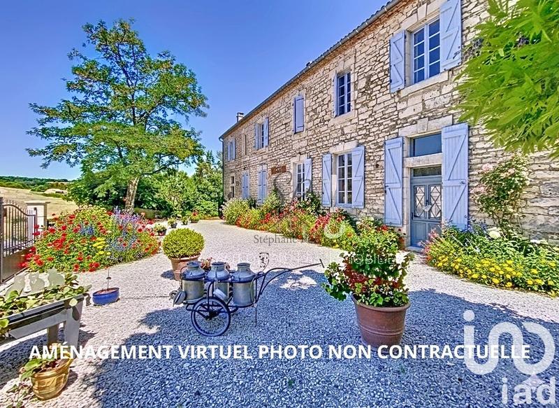 Maison - 320 m² - 10 pièces