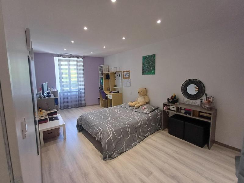 Maison - 190 m² - 5 pièces