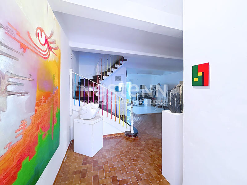 Maison - 215 m² - 7 pièces