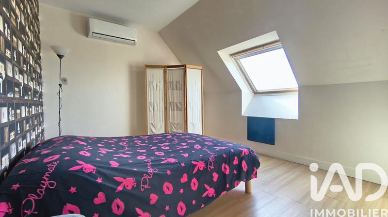 Maison - 200 m² - 9 pièces