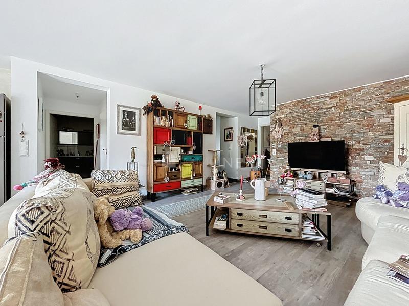 Appartement - 98 m² - 3 pièces