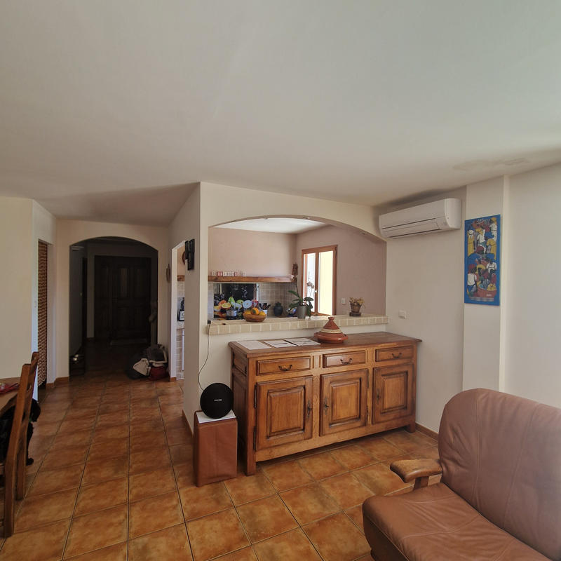 Propriété - 236 m² - 10 pièces