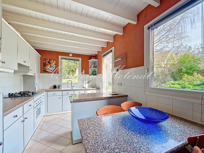 Maison - 177 m² - 8 pièces