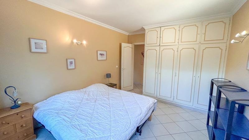 Appartement - 141 m² - 5 pièces