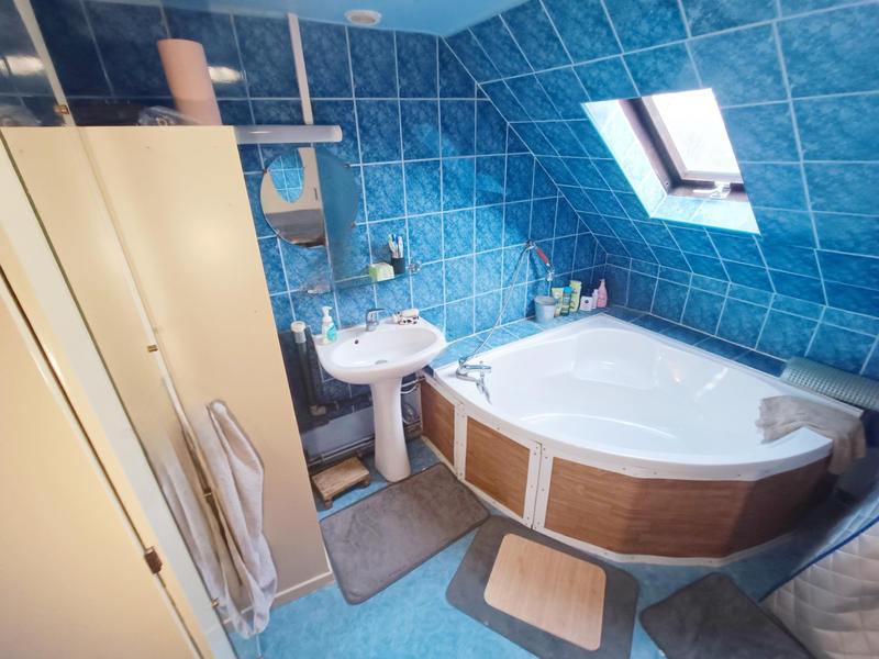 Maison - 137 m² - 6 pièces