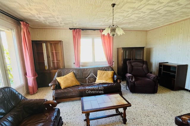 Maison - 103 m² - 4 pièces