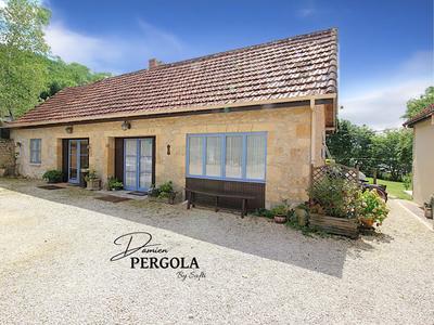 Maison - 237 m² - 11 pièces