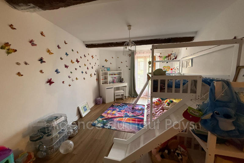 Maison de village - 80 m² - 5 pièces