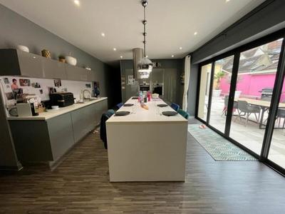 Immeuble - 230 m² - 7 pièces