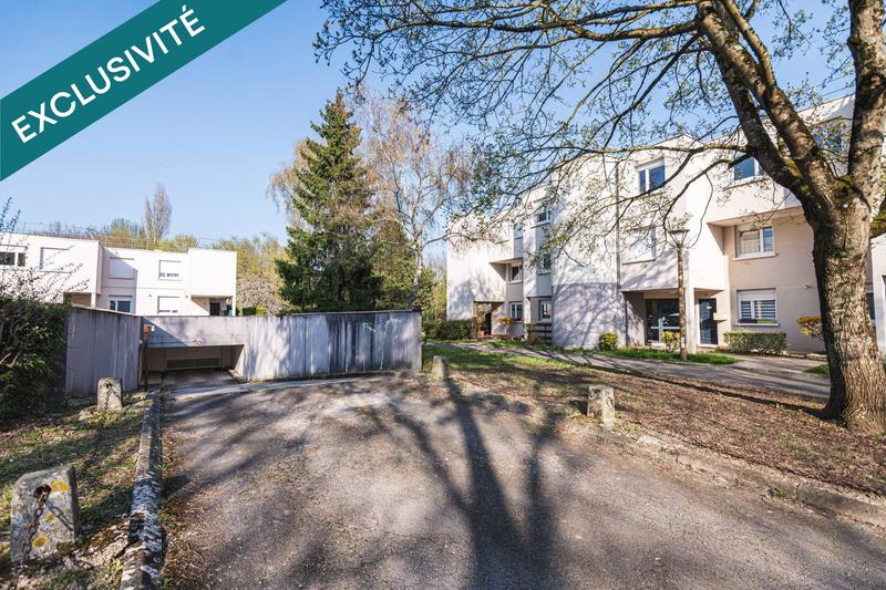 Appartement - 98 m² - 6 pièces