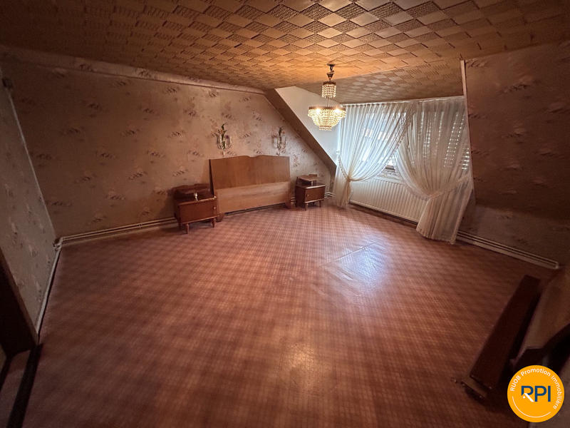 Maison ancienne - 147 m² - 8 pièces