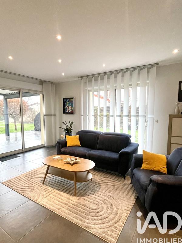 Maison - 183 m² - 7 pièces