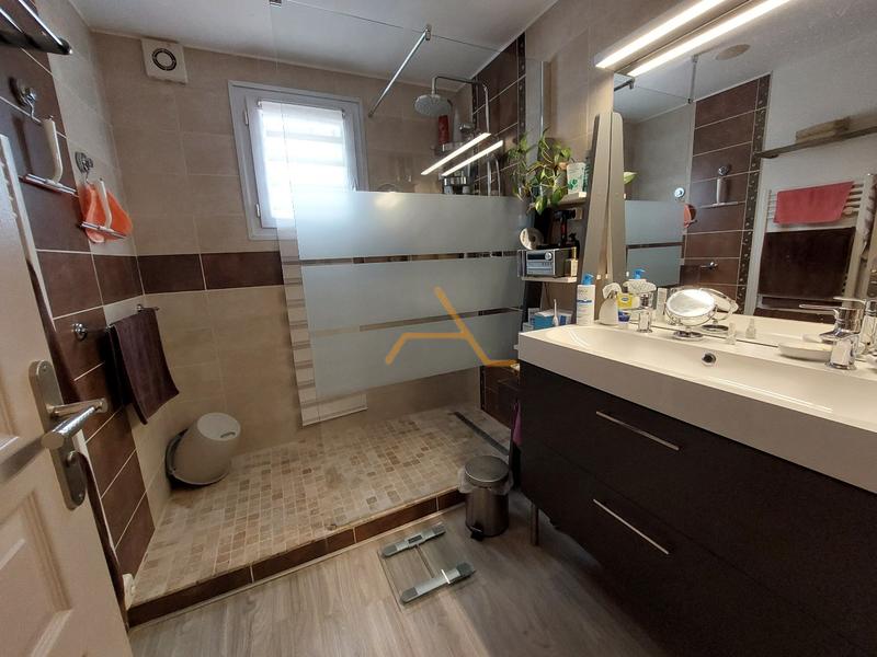 Villa - 130 m² - 4 pièces