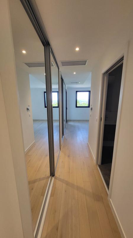 Appartement - 164 m² - 5 pièces