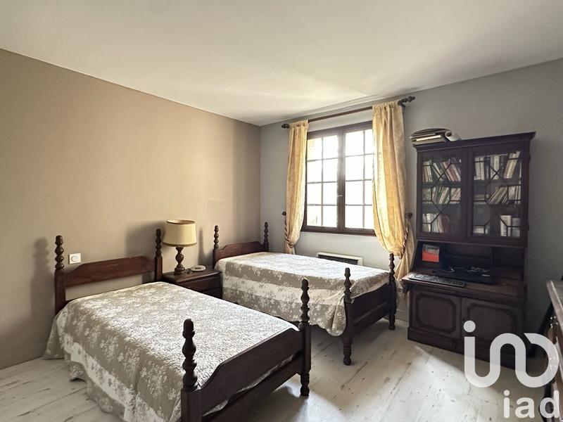 Maison - 180 m² - 7 pièces