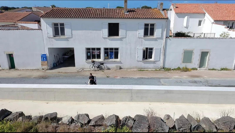 Villa - 215 m² - 8 pièces