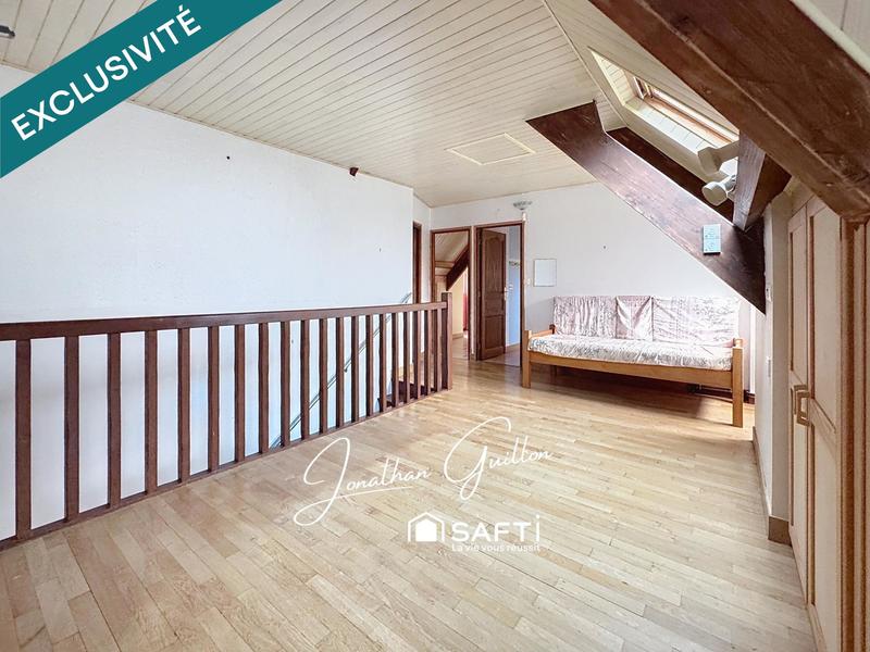 Maison - 272 m² - 8 pièces