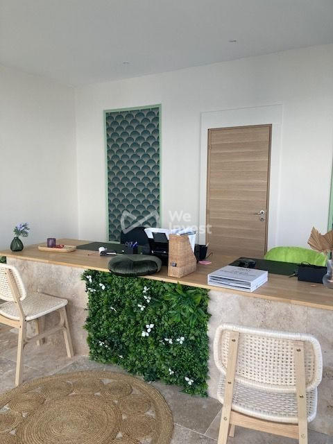 Local commercial - 80 m² - 2 pièces