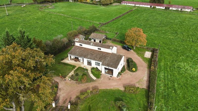 Maison - 200 m² - 6 pièces