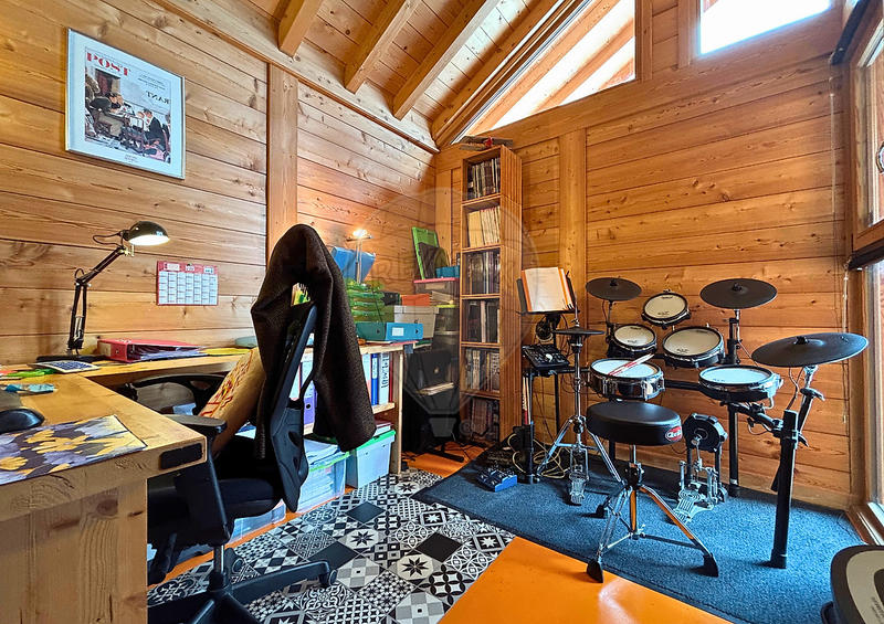 Maison - 201 m² - 7 pièces