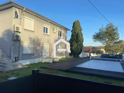 Maison - 258 m² - 8 pièces